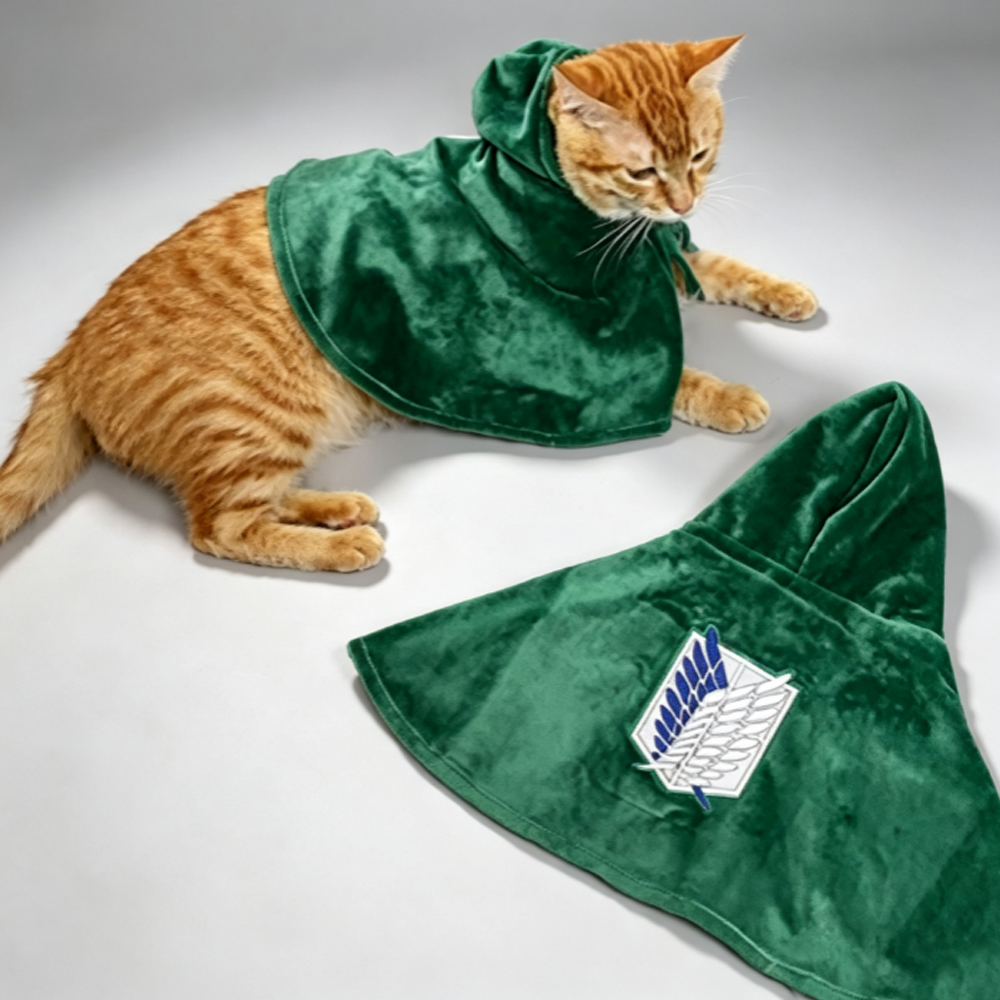 Attack Titan Cloak - Jubah Anjing Kucing Bersayap Ganda Anime