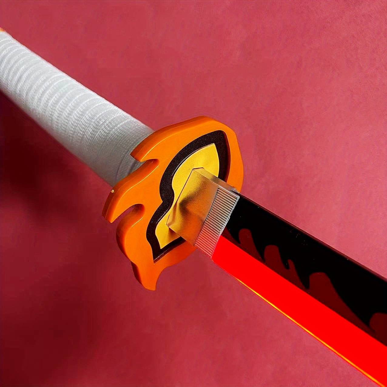 Pedang Katana LED Demon Slayer - Anime Cosplay Real ulasan dan harga