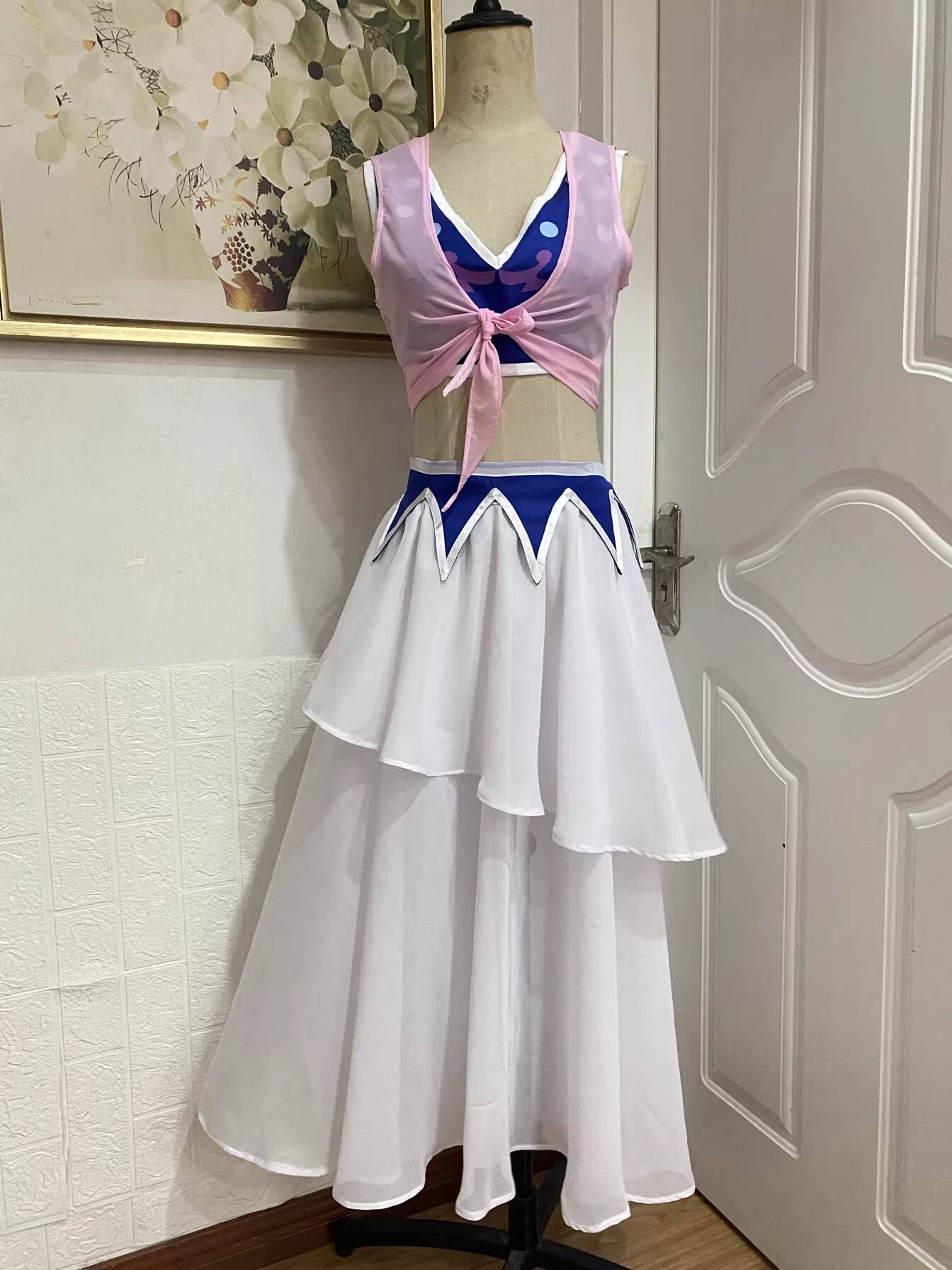 Kostum Cosplay dengan Nama Bar - Anime Cosplay Name ulasan dan harga